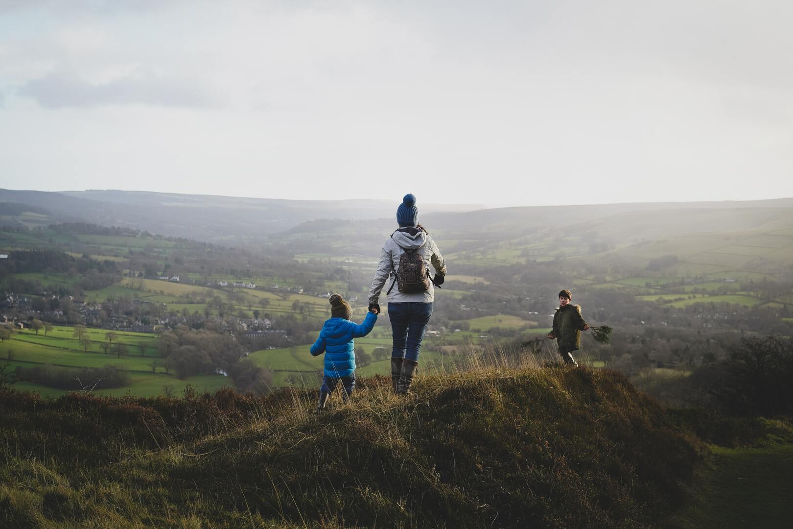 Outdoor-Aktivitäten sind gut für die Entwicklung des Kindes