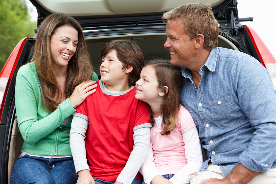 Familienausflüge mit Stil: Wie ein Sportwagen-Erlebnis die Familienzeit bereichern kann
